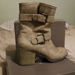 Shoedazzle Taupe Ankle Boots
